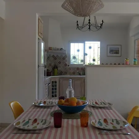 Villa De Standing Avec Piscine A Porto-vecchio